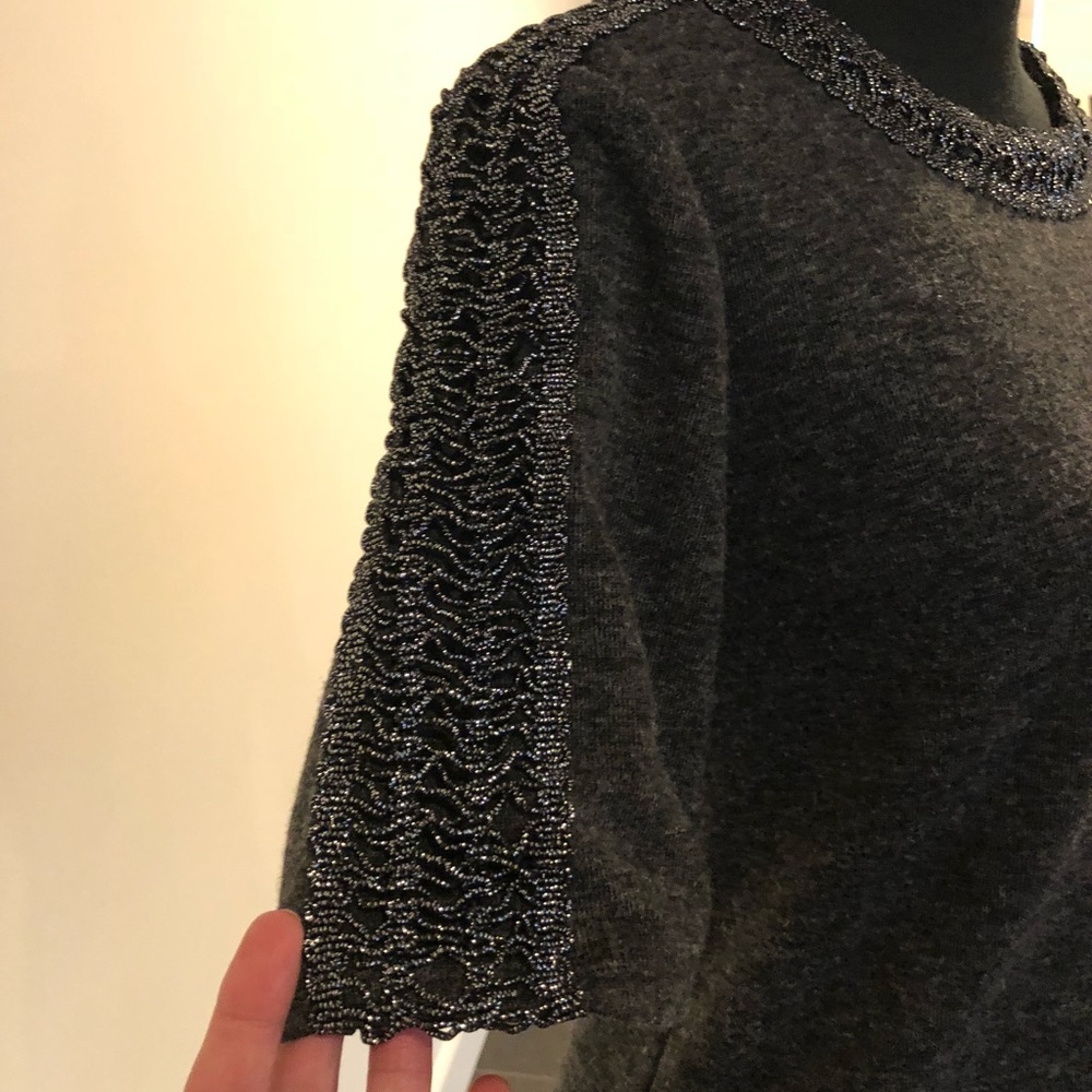 Banana Republic gray sweater t-shirt